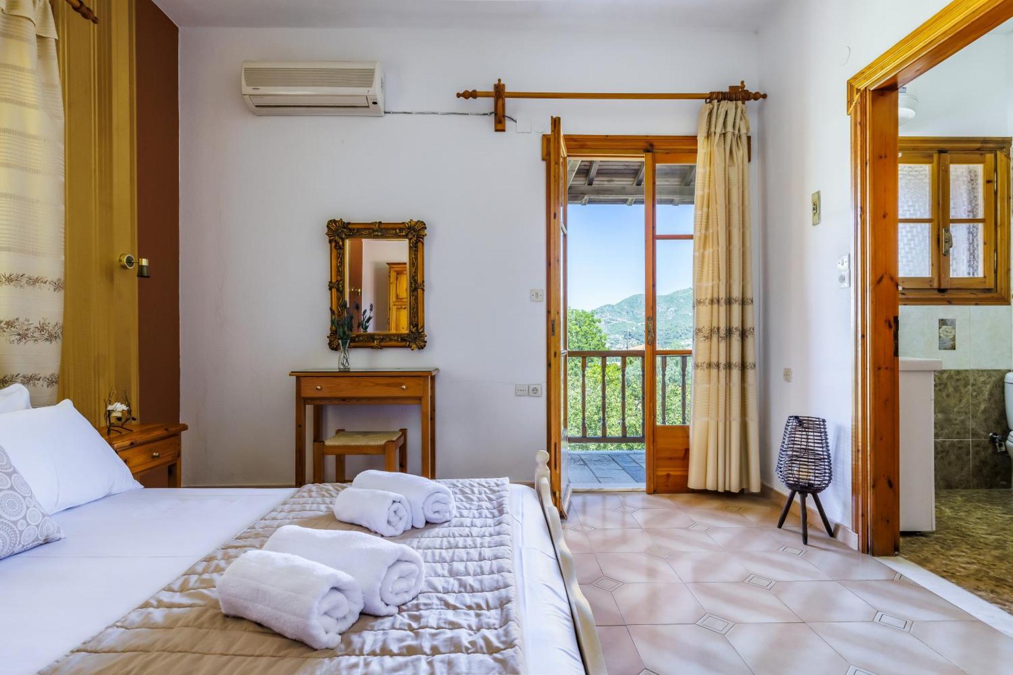 Panagou Studios Skopelos Town Ngoại thất bức ảnh